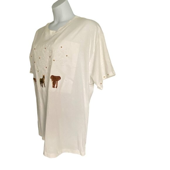 P.G.B. White Top with Animals Zebra, Giraffe, Cheetah, Gold Studs Women's 1X - Picture 4 of 12